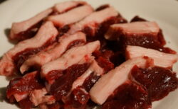 熊肉とは？味・におい・旬を専門店の店主が解説